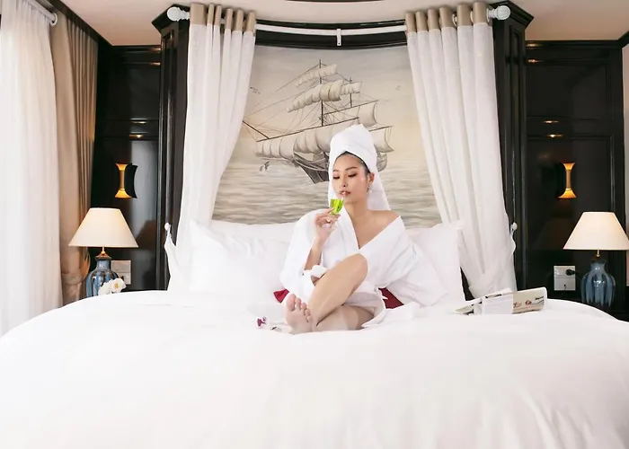 Hermes Cruises  Ha Long